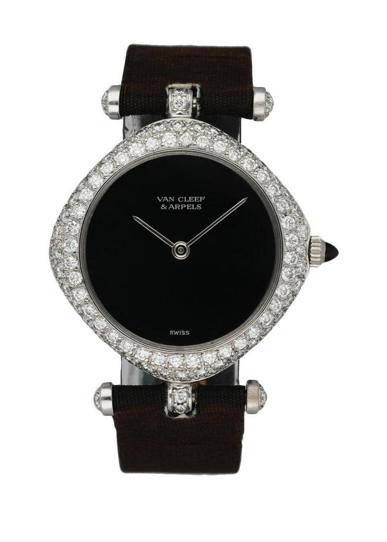 Van Cleef & Arpels G.2201.N3 Diamond Case Ladies Watch (1 of 4)
