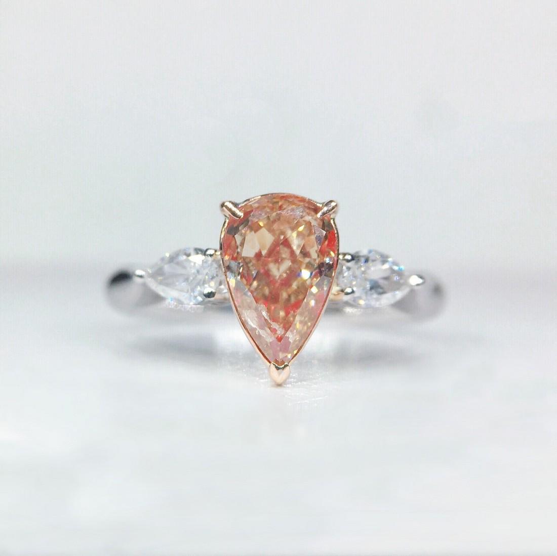 18 kt. White Gold - 1.32CTW Pink Diamond Ring (1 of 5)