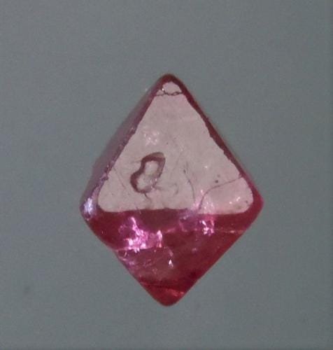 1.15 CT TRANSPARENT SPINEL - UNTREATED GEMSTONE (1 of 5)