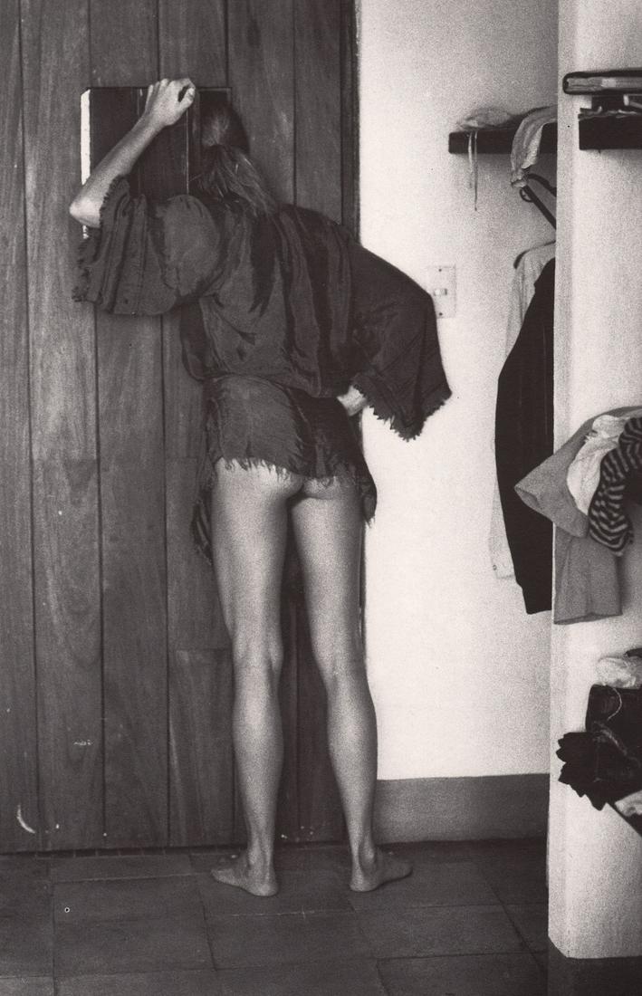 JEAN-FRANCOIS JONVELLE - Nude: Artist: JEAN-FRANCOIS JONVELLE Print Title: Nude Medium: Photoengraving Printed 1980’s in Franceli>Image size (inches) approx. 10.5 x 7” Jean-François Jonvelle (1943-2002), was a French photograp