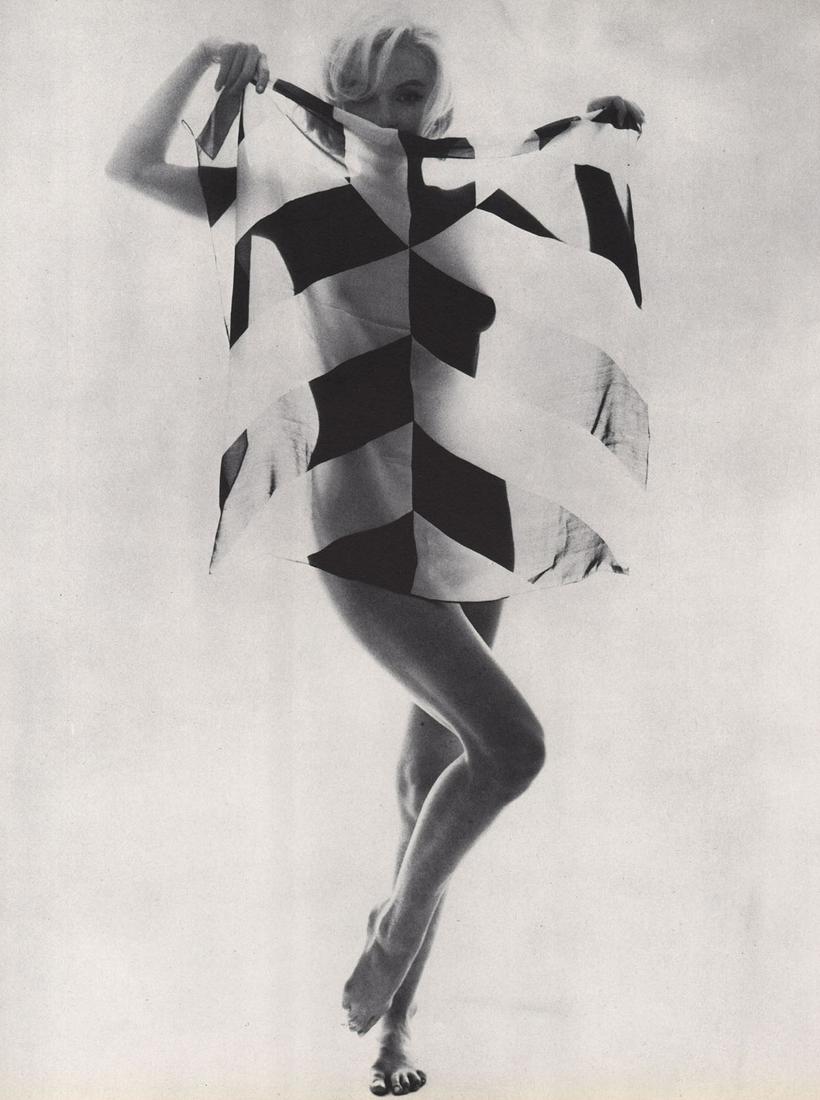 BERT STERN - Marilyn Monroe with Scarf (BW) (1 of 1)
