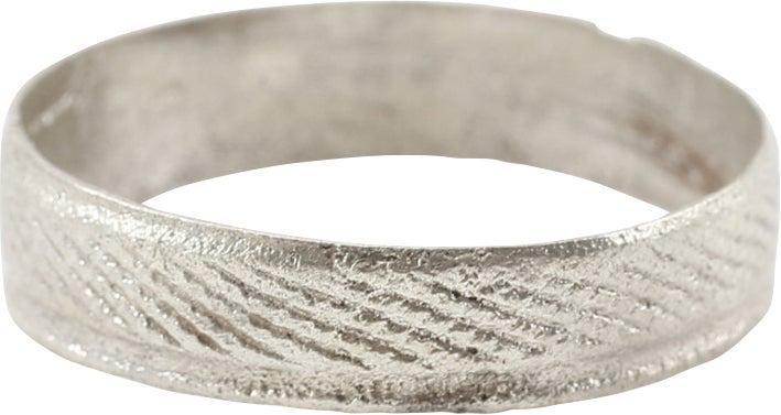 FINE VIKING WEDDING RING, 900-1050 AD SZ 9 ¾ (1 of 3)