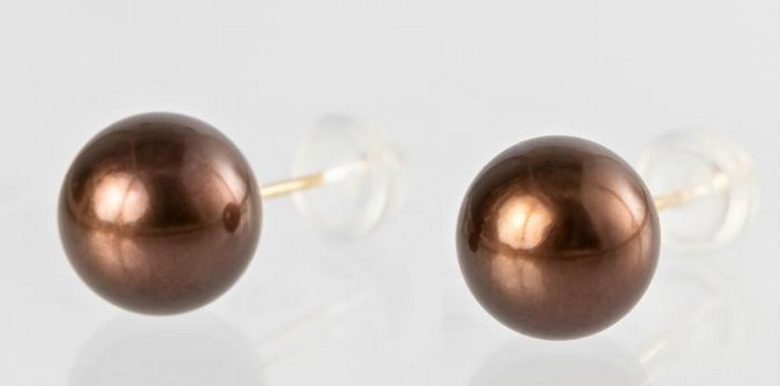8x9mm Chocolate Tahitian Pearls - 14 kt. Yellow gold -: Title: 8x9mm Chocolate Tahitian Pearls - 14 kt. Yellow gold - Earrings Dimension: 8x9mm Additional Information: Emerging from the tropical lagoons of French Polynesia, these pearls have a beautiful ch