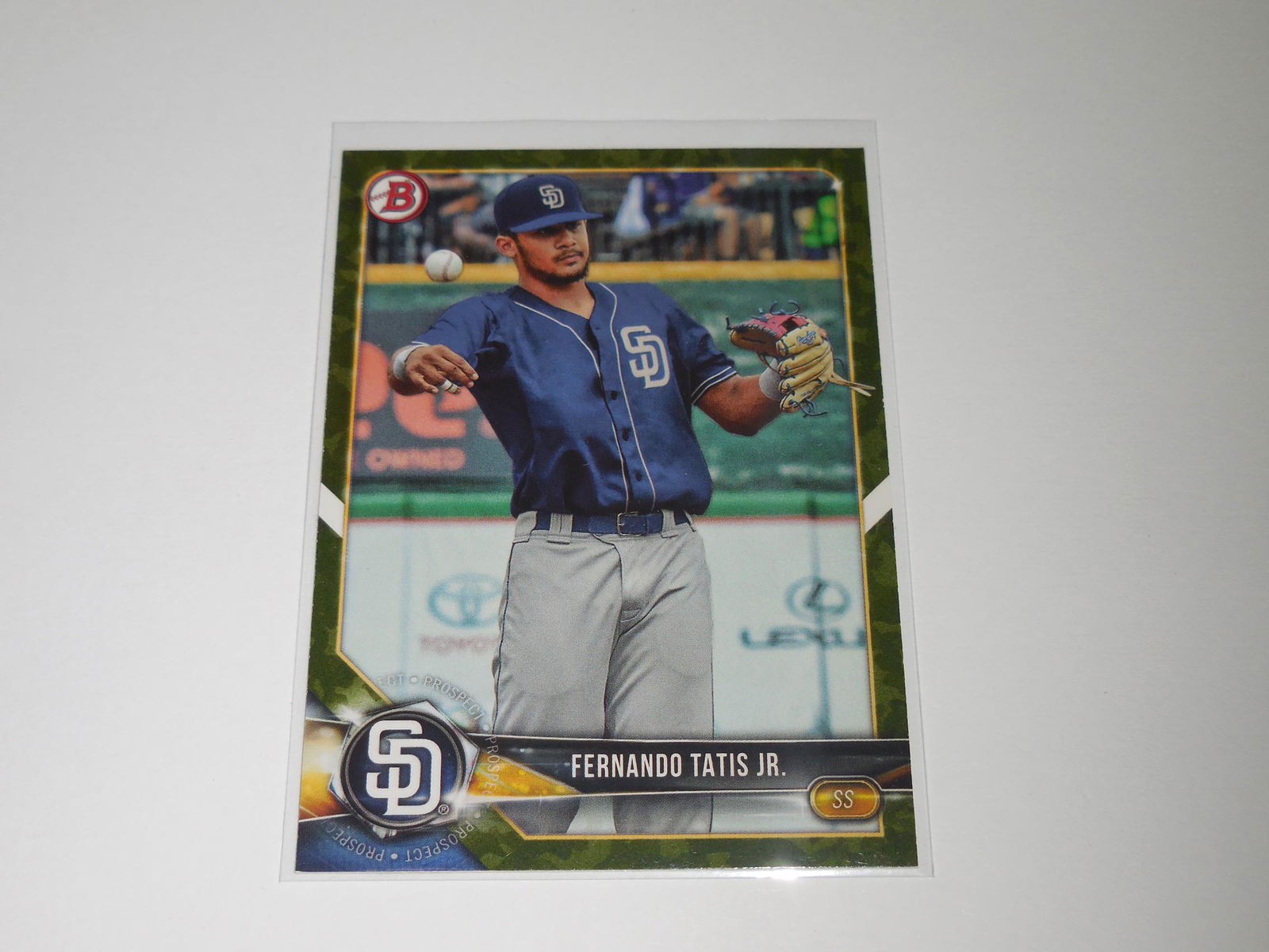 2018 BOWMAN DRAFT FERNANDO TATIS CAMO PROSPECT CARD (1 of 2)