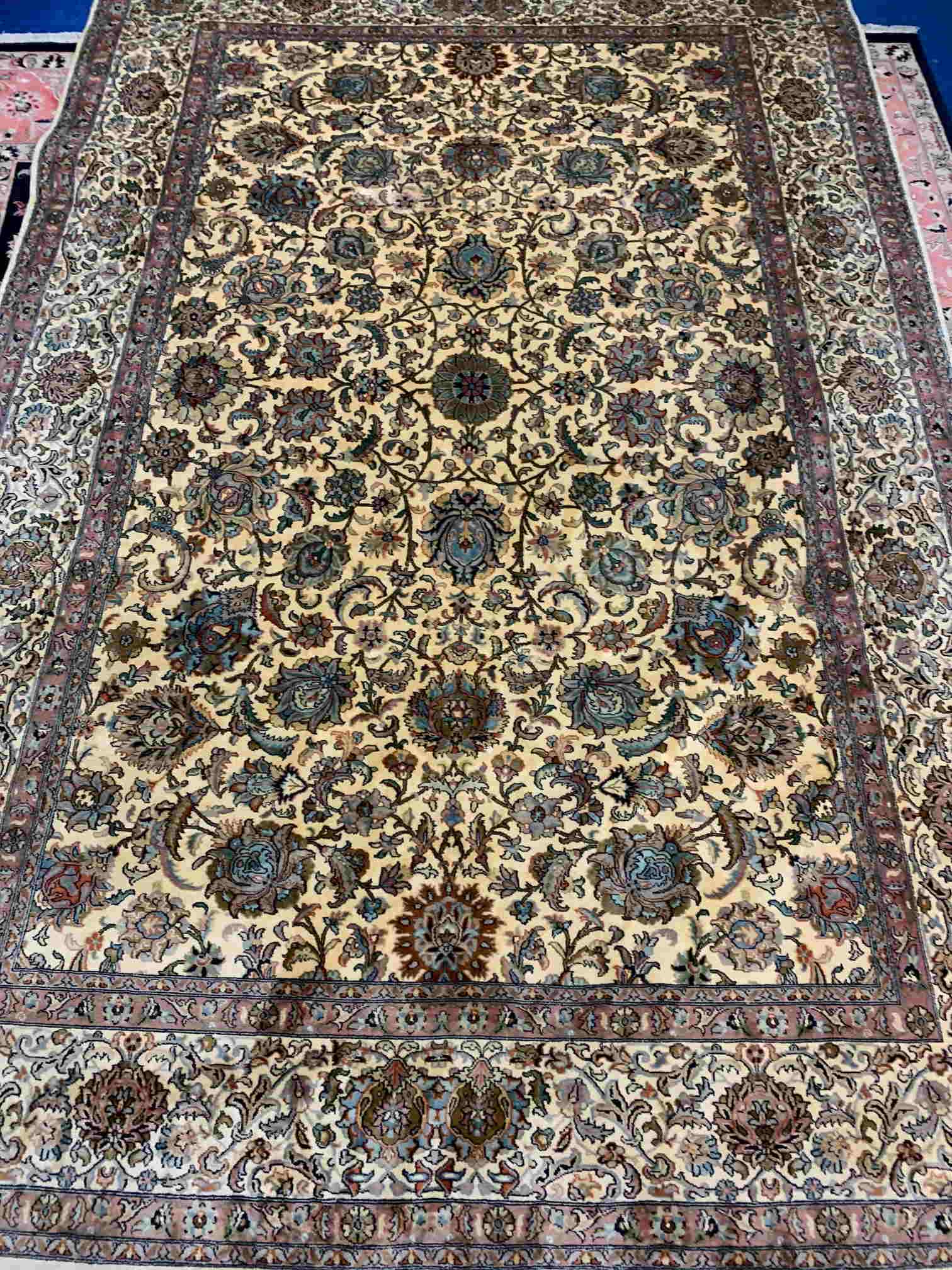 Very Fine Hand Knotted Kashmir Silk rug 6x9 ft. (1 of 11)