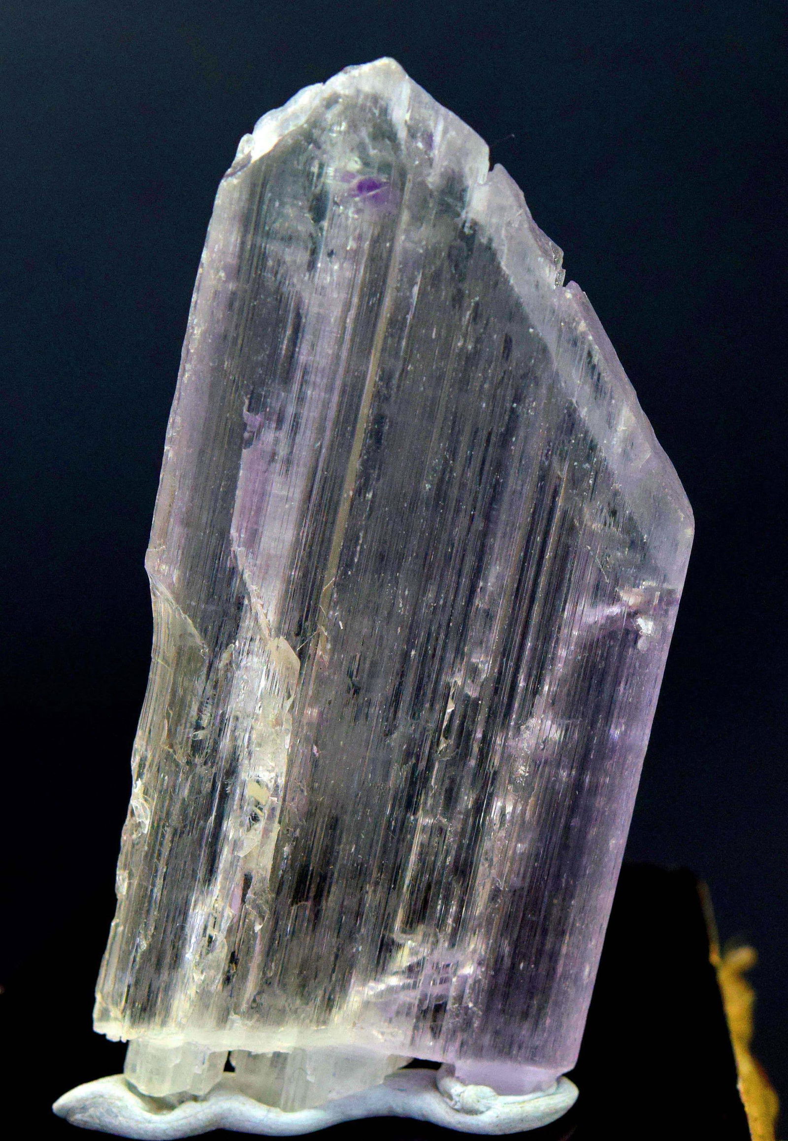 29 Gram V-Shape Double Terminated & Undamaged Gem Grade (1 of 5)