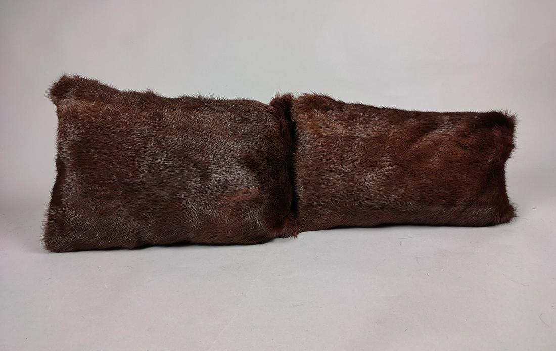 PAIR OF MINK FUR PILLOWS (1 of 7)