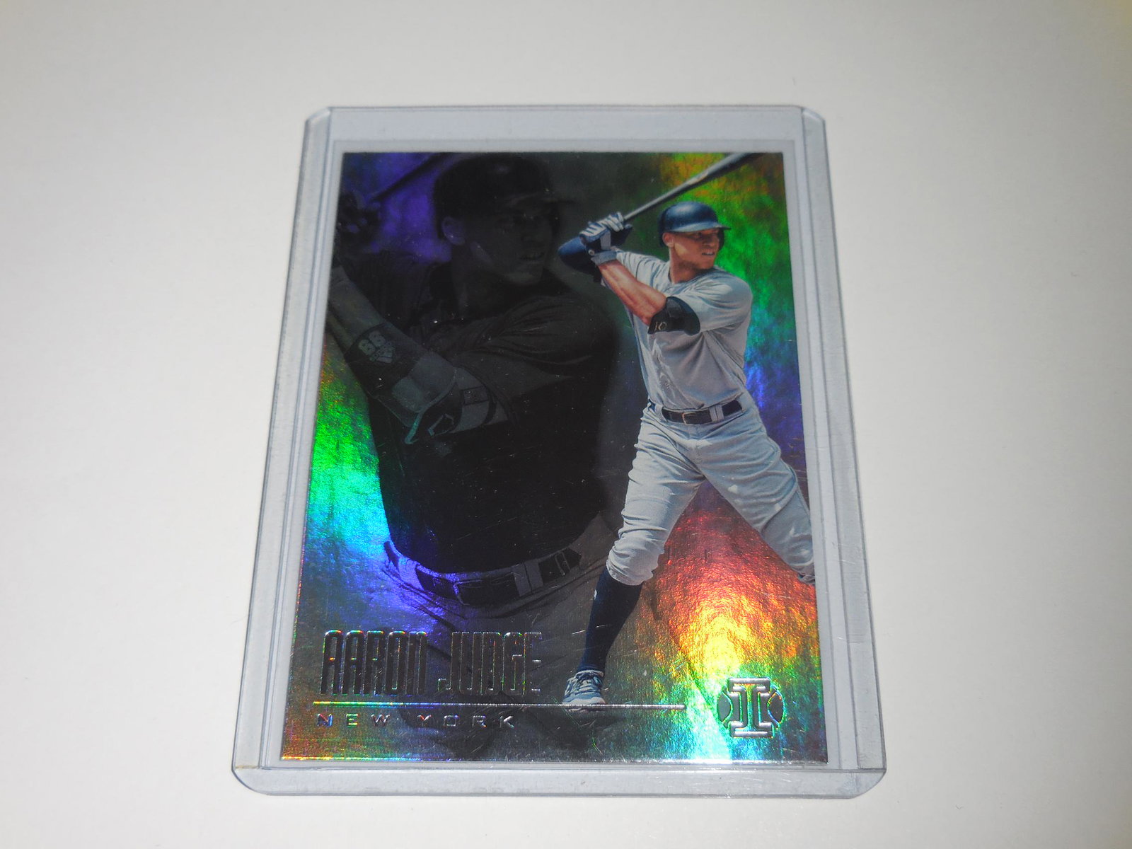 2018 PANINI ILLUSIONS AARON JUDGE HOLO YANKEES: No Reserve! Title: 2018 PANINI ILLUSIONS AARON JUDGE HOLO YANKEES Date/Period: MODERN Additional Information: VERY NICE LOOKING CARD! THIS CARD IS APPROXIMATELY NEAR MINT CONDITION OR BETTER. THE ACTU