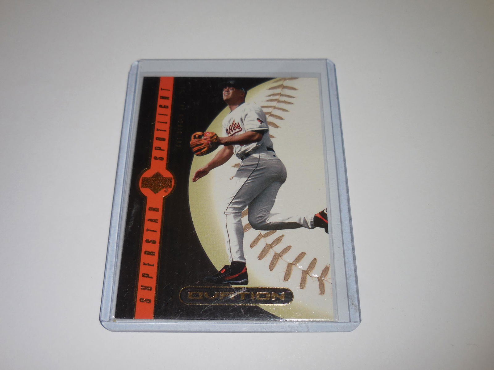 2000 UD OVATION CAL RIPKEN JR SUPER STAR SPOTLIGHT (1 of 2)