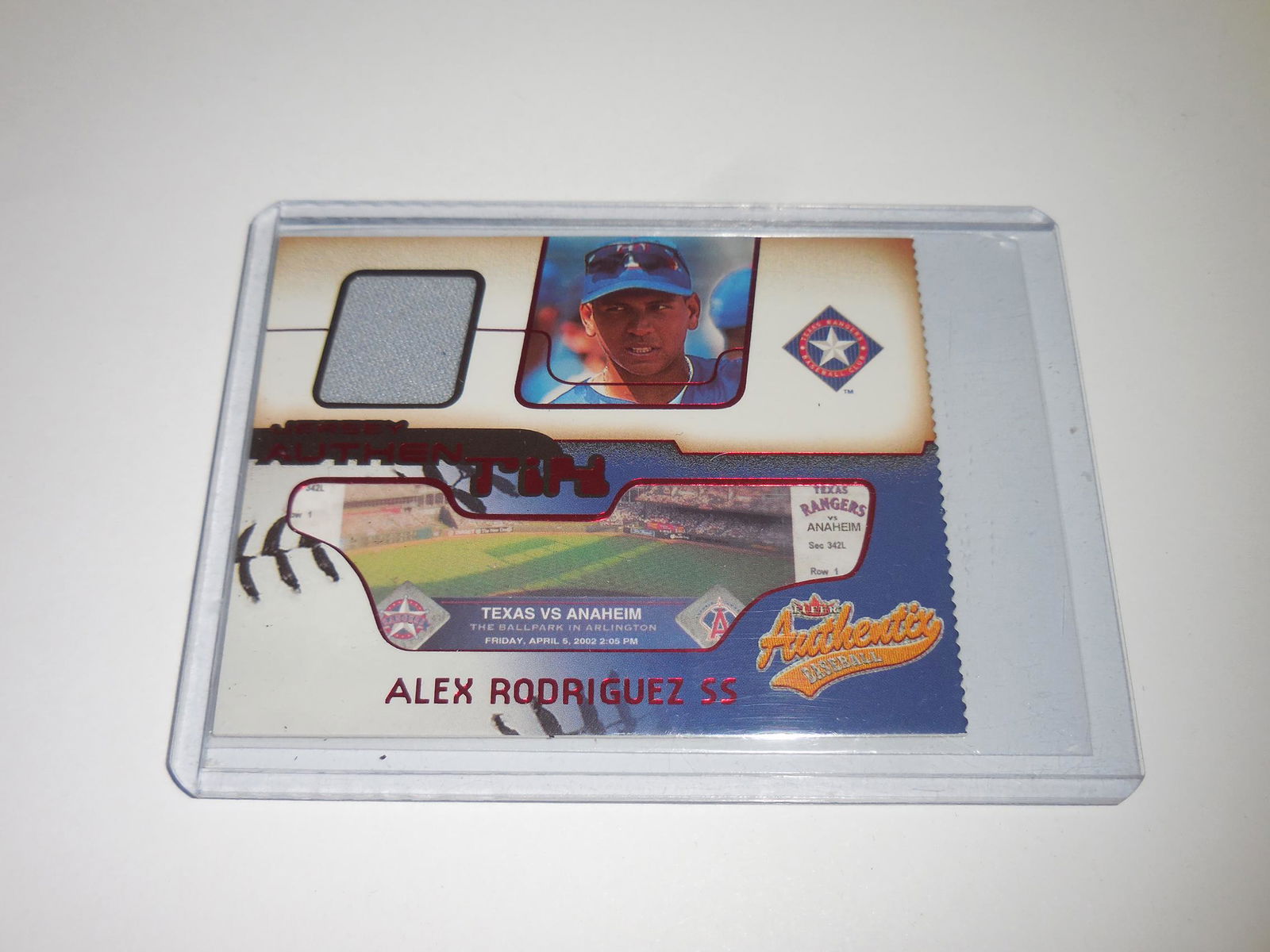 2002 FLEER AUTHENTIX ALEX RODRIGUEZ GAME USED JERSEY (1 of 2)
