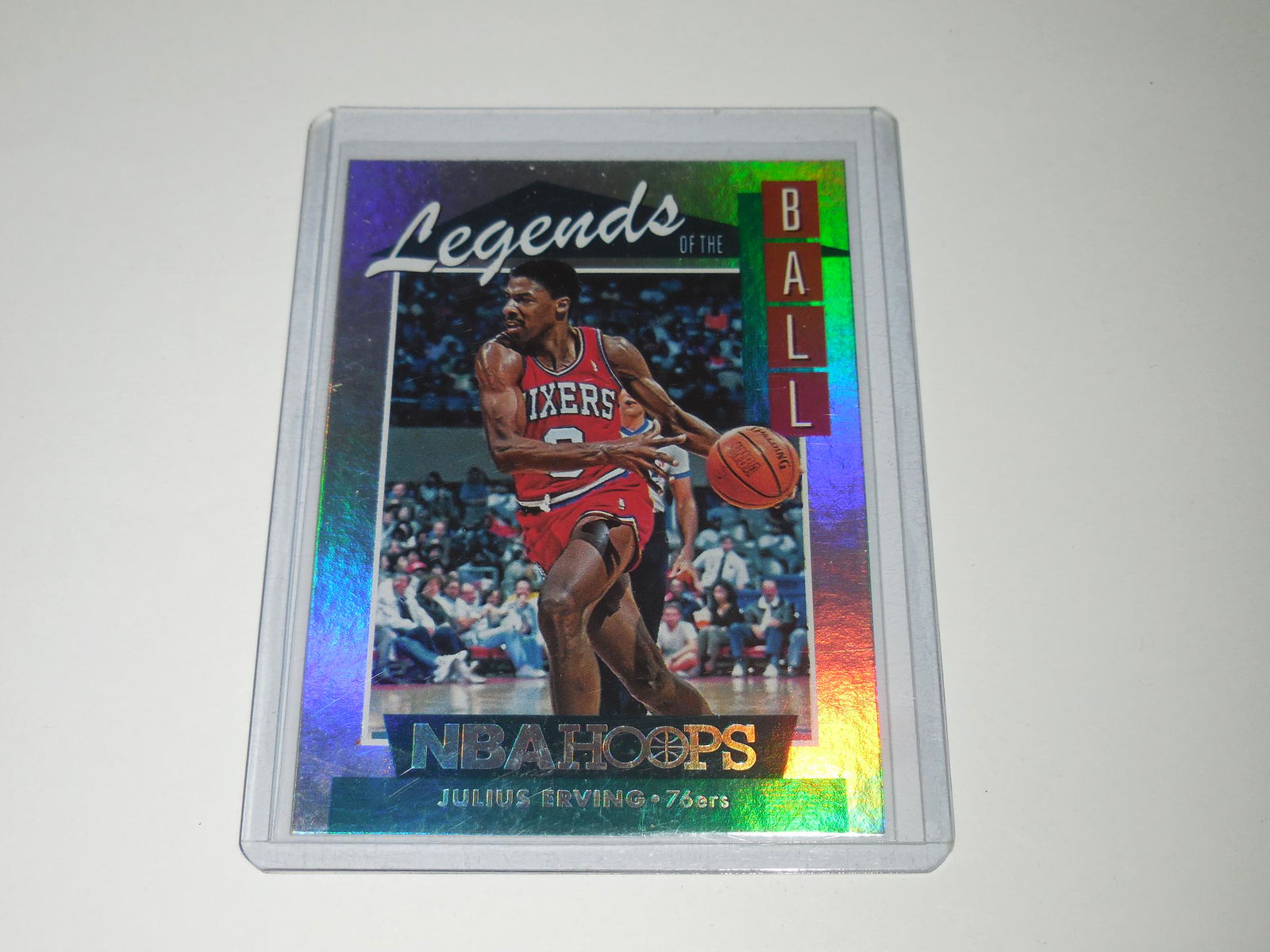 2018-19 HOOPS JULIUS ERVING LEGENDS OF THE BALL HOLO (1 of 2)