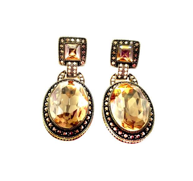 Heidi Daus Swarovski Crystal Amber Bold Statement (1 of 8)