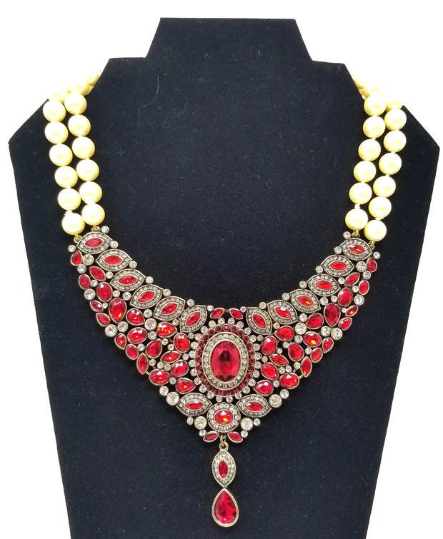 Heidi Daus Crystal Beaded Swarovski "Worth Waiting For" (1 of 12)