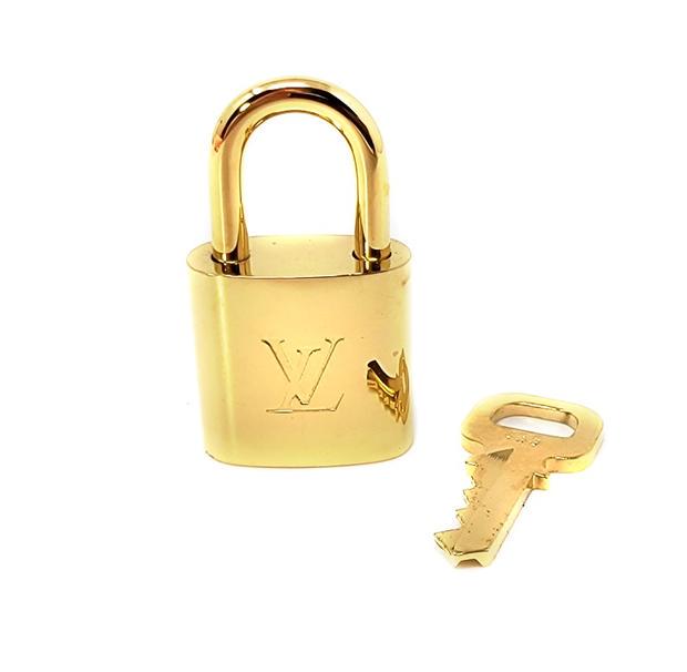 Louis Vuitton Shiny Brass Padlock and Key (1 of 5)