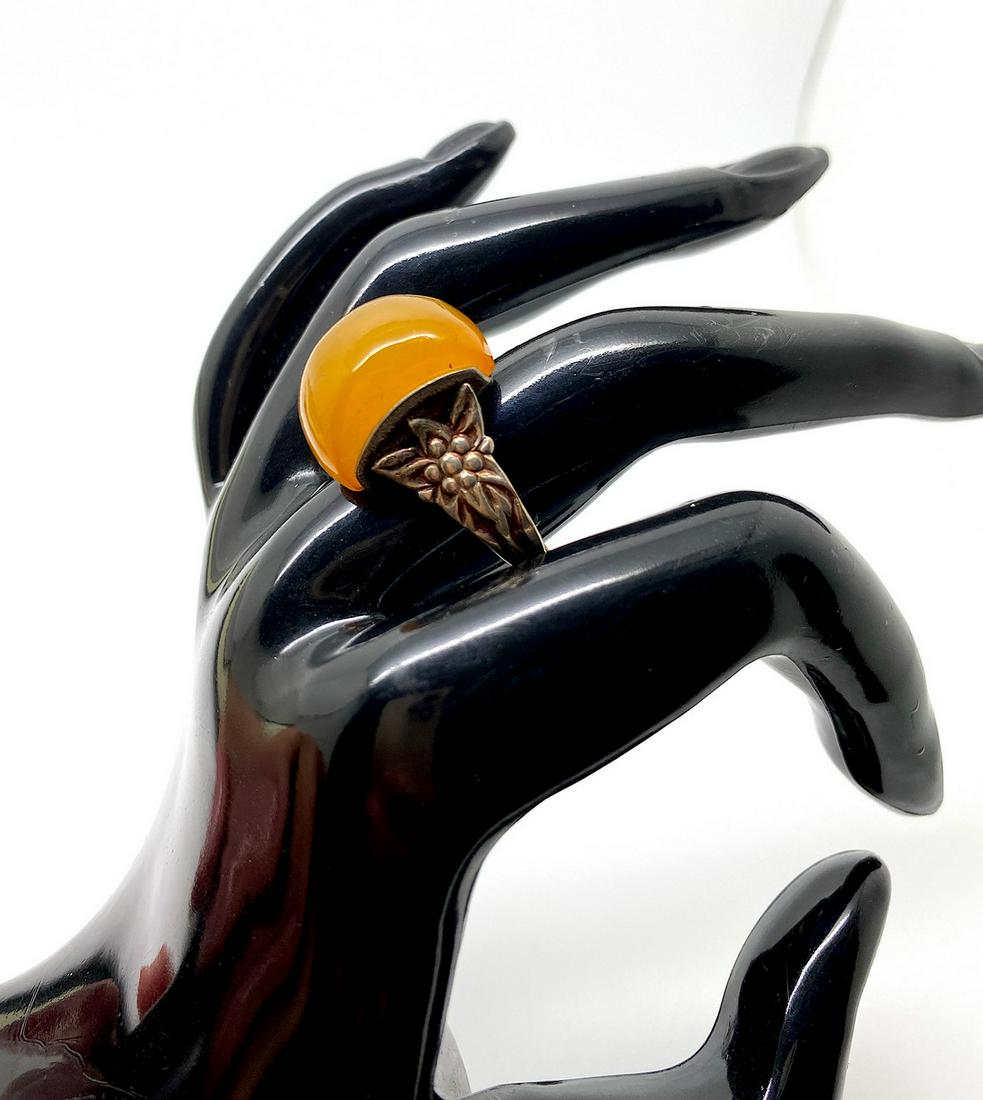 Exquisite Unique Vintage Amber Ring (1 of 8)