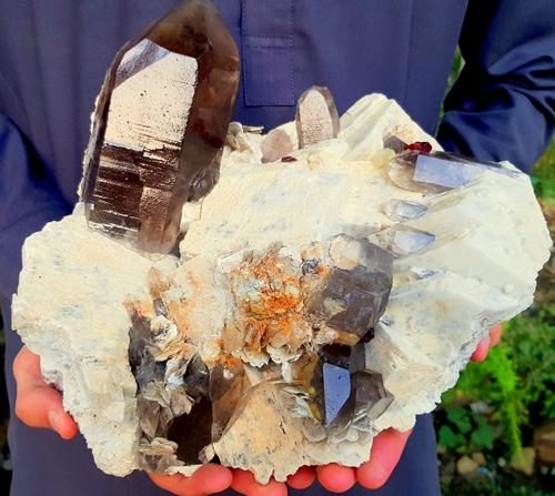 7400 Grams Museum Grade Huge Undamaged Smoky Quartz & (1 of 7)