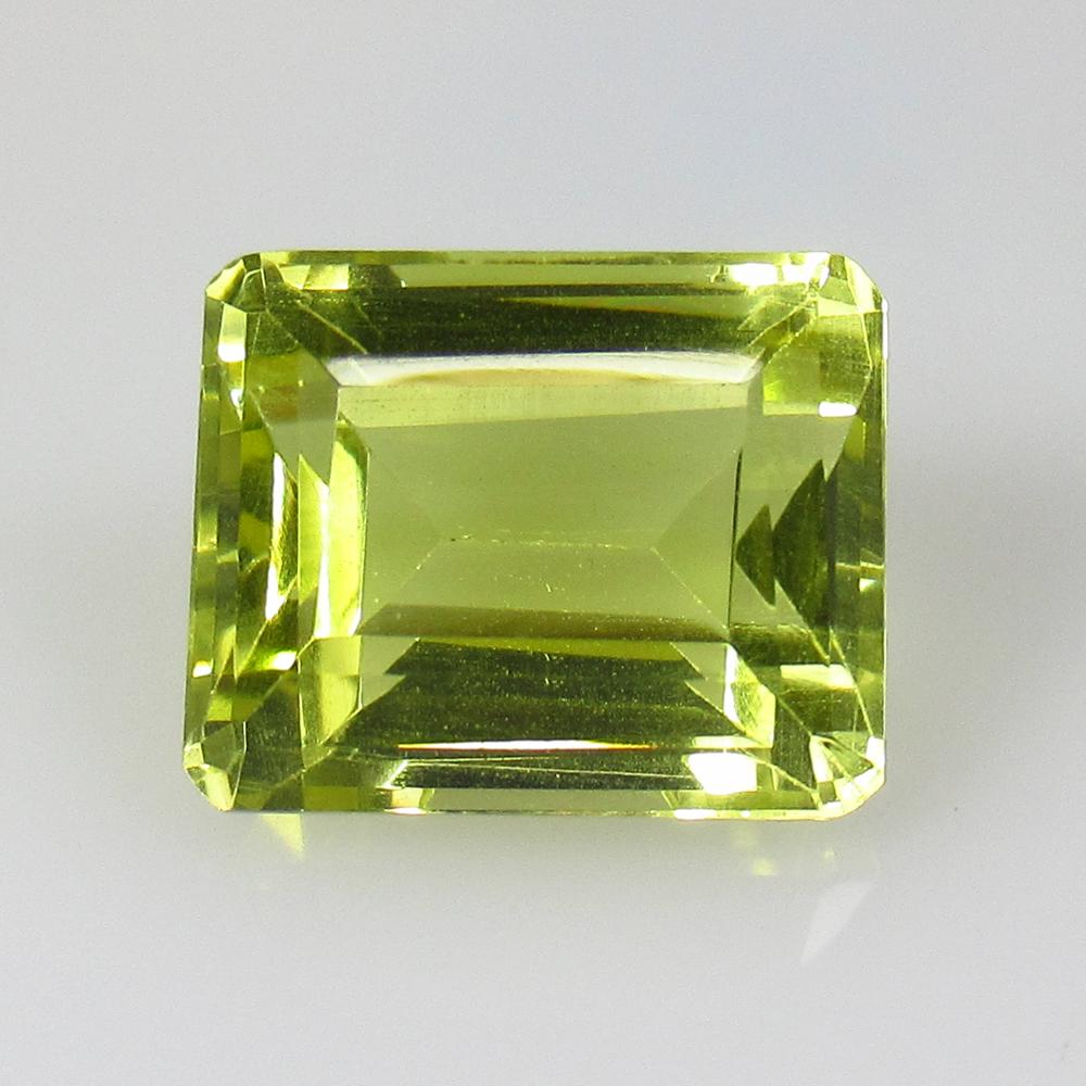 10.30 Ct Natural Lemon Quartz Octagon Cut: No Reserve! Title: 10.30 Ct Natural Lemon Quartz Octagon Cut Stone Clarity: VVS Gemstone: Natural Lemon Quartz Carat Weight: 10.3 Dimensions: 14.00 x 11.40 x 8.80 mm Additional Information: Good Luste