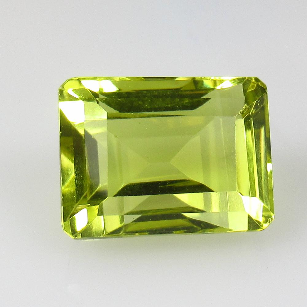 9.76 Ct Natural Lemon Quartz Octagon Cut: No Reserve! Title: 9.76 Ct Natural Lemon Quartz Octagon Cut Stone Clarity: VVS Gemstone: Natural Lemon Quartz Carat Weight: 9.76 Dimensions: 13.00 x 10.00 x 9.00 mm Additional Information: Good Luster