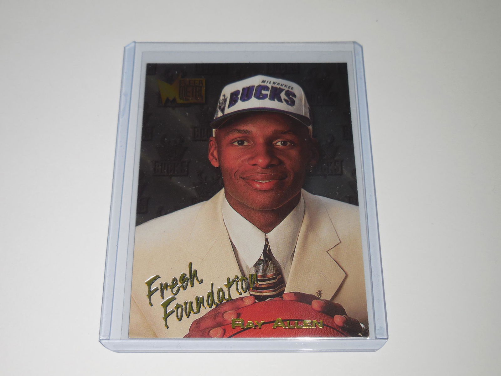 1996-97 FLEER METAL RAY ALLEN HOLOFOIL ROOKIE CARD (1 of 2)