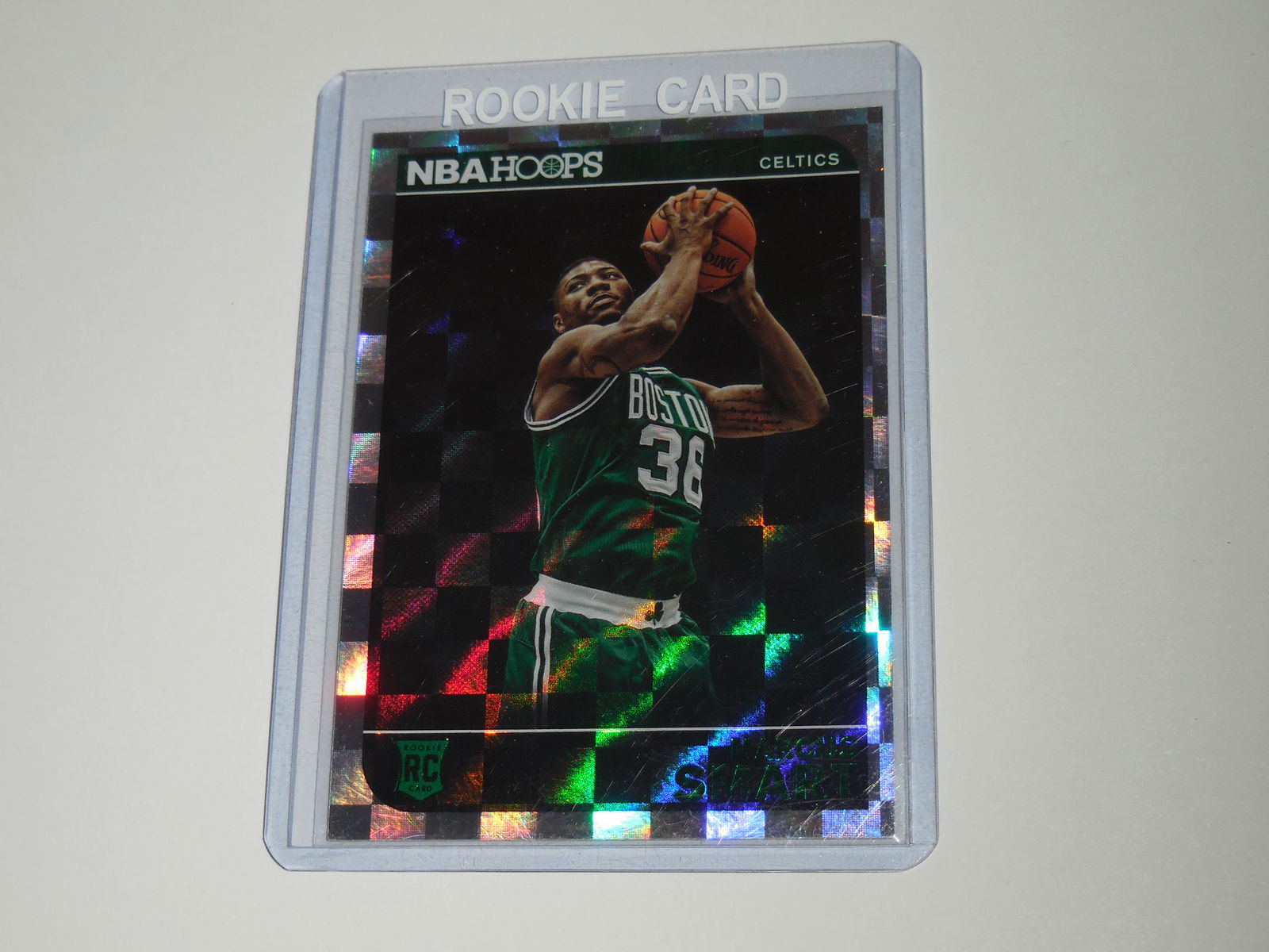 2014-15 HOOPS MARCUS SMART HOLOFOIL ROOKIE CARD CELTICS (1 of 2)