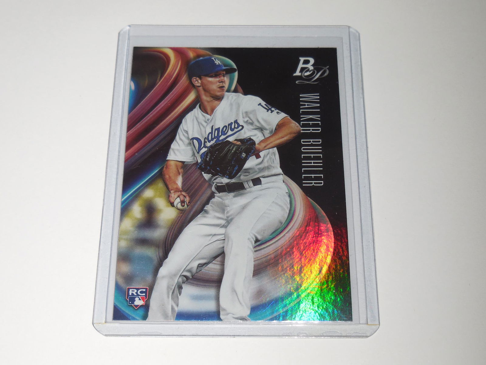 2018 BOWMAN PLATINUM WALKER BUEHLER ROOKIE CARD HOLO (1 of 2)