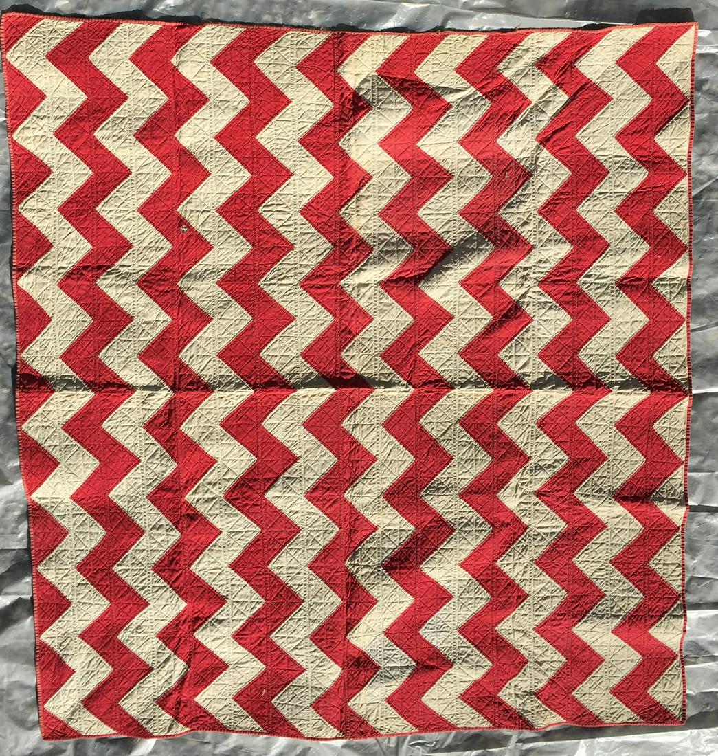 Red & White Zig- ag Quilt 19c (1 of 2)