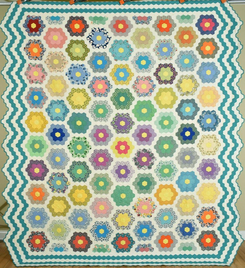 Large 40's Flower Garden Quilt, 4 Borders (1 of 12)
