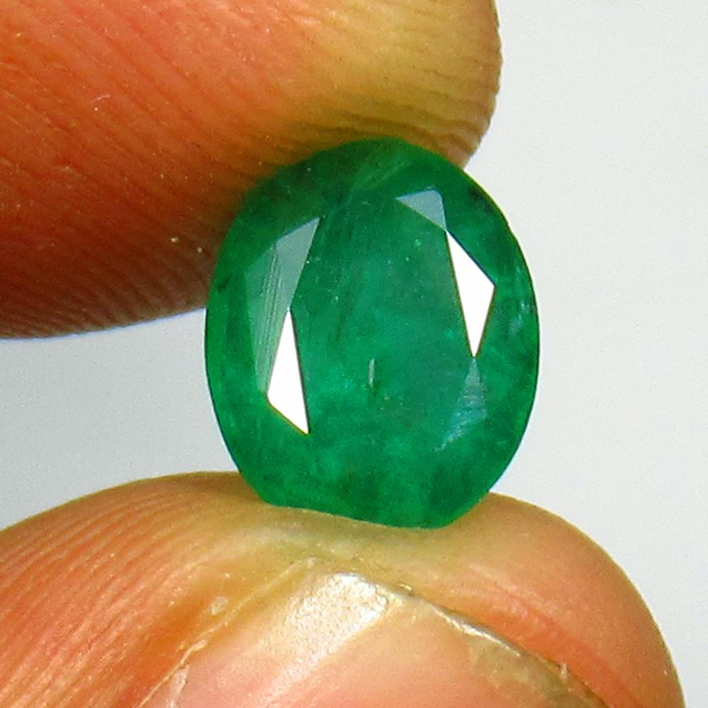 2.62 Ct Natural Zambian Emerald Oval Cut (1 of 3)