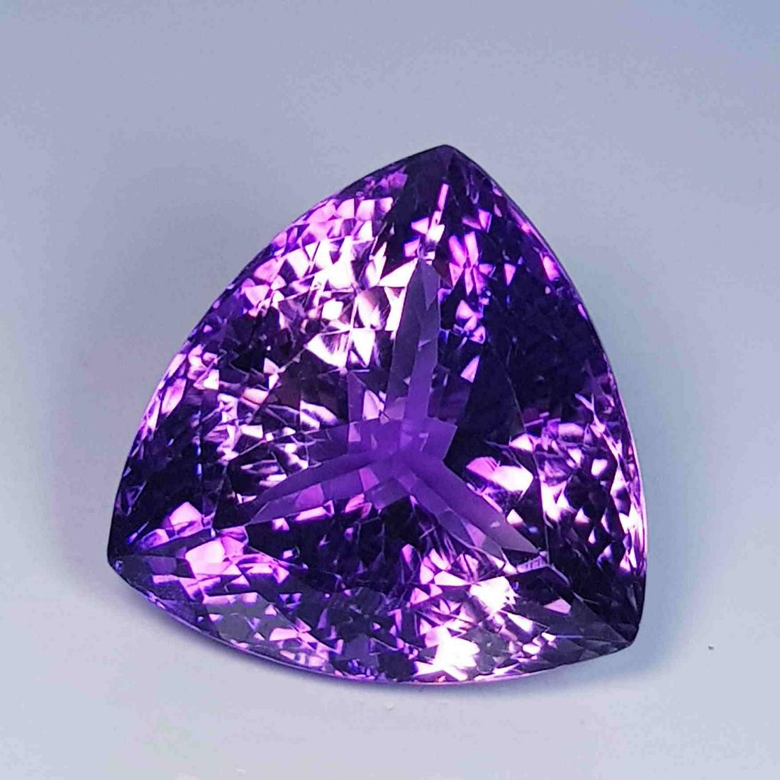 26.83 ct Natural Amethyst Triangle Cut (1 of 5)