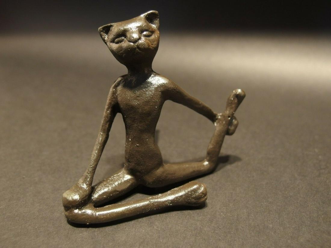 Cast Iron Yoga Pilates Cat Figurine Statue Paperweight (1 of 12)
