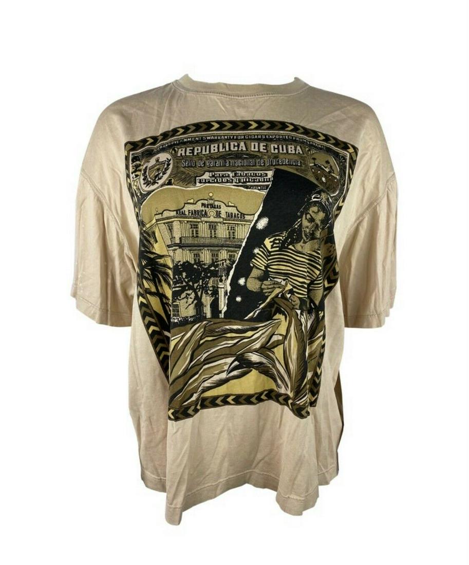 Vintage Byblos Beige Graphic T-shirt, Size Medium: KG Product details: The t-shirt features front Cuba gnathic detail and it is made out of cotton. Length: 25 in. (63.5 cm) Marked Size: M (US) Bust: 50 in. (127 cm) Waist: 46.5 in. (118.11 cm A MUST HA