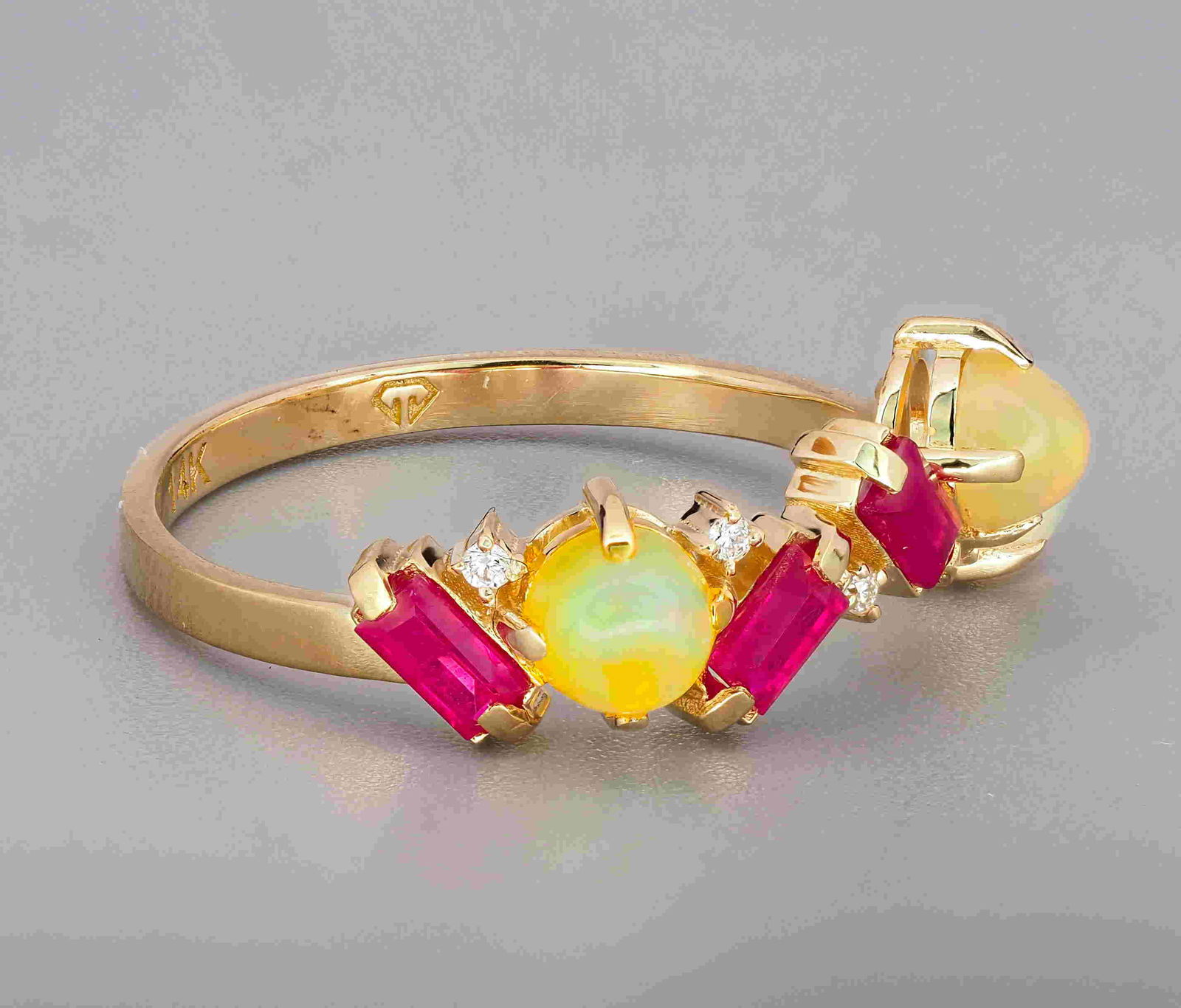 14 kt. Yellow gold - Ring Rubies - Diamonds, Opals (1 of 3)