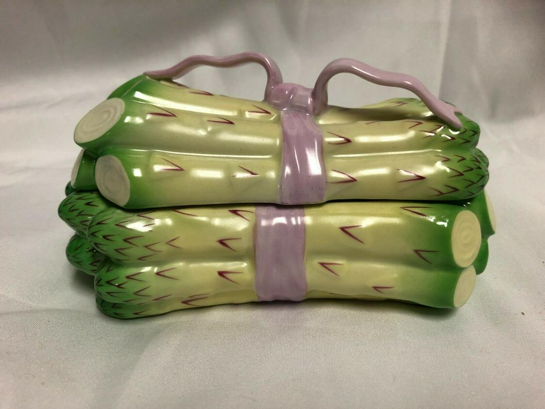Herend Hungarian Porcelain Asparagus Box (1 of 8)