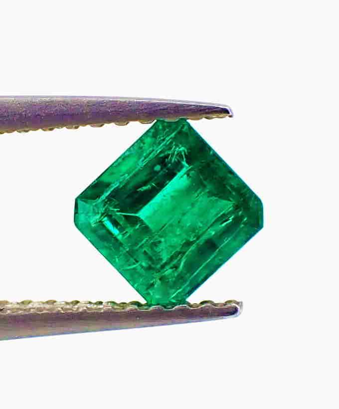 Emerald - 0.61 ct (1 of 6)