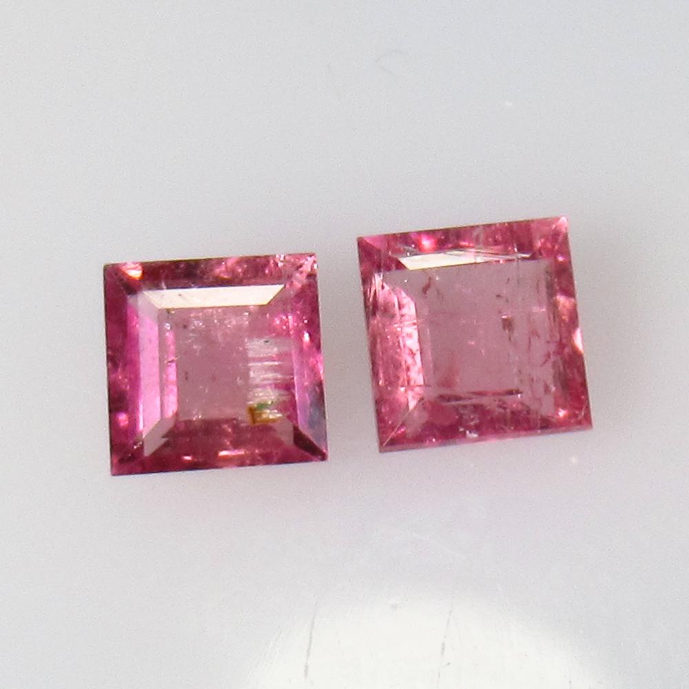 2.25 Ctw Natural Sweet Pink Tourmaline Princess Pair: No Reserve! Title: 2.25 Ctw Natural Sweet Pink Tourmaline Princess Pair Stone Clarity: VVS Gemstones: Tourmaline Carat Weights: 2.25 Size/Dimensions: 6.00 x 5.90 x 3.50 mm / 2 Pc's Additional Informat
