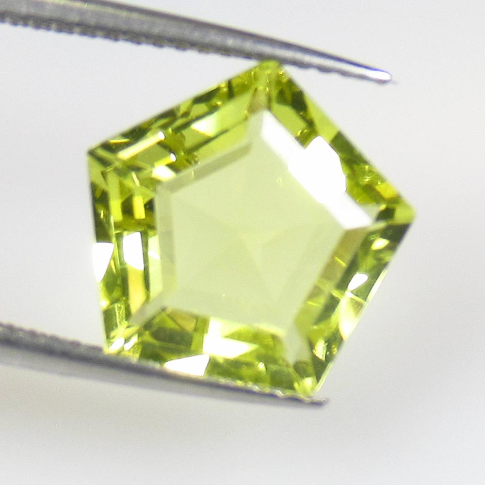 4.74 Ctw Natural Lemon Quartz Fancy Cut: No Reserve! Title: 4.74 Ctw Natural Lemon Quartz Fancy Cut Stone Clarity: VVS Gemstones: Lemon Quartz Carat Weights: 4.74 Size/Dimensions: 12.20 x 12.20 x 5.90 mm Additional Information: Good Luster /