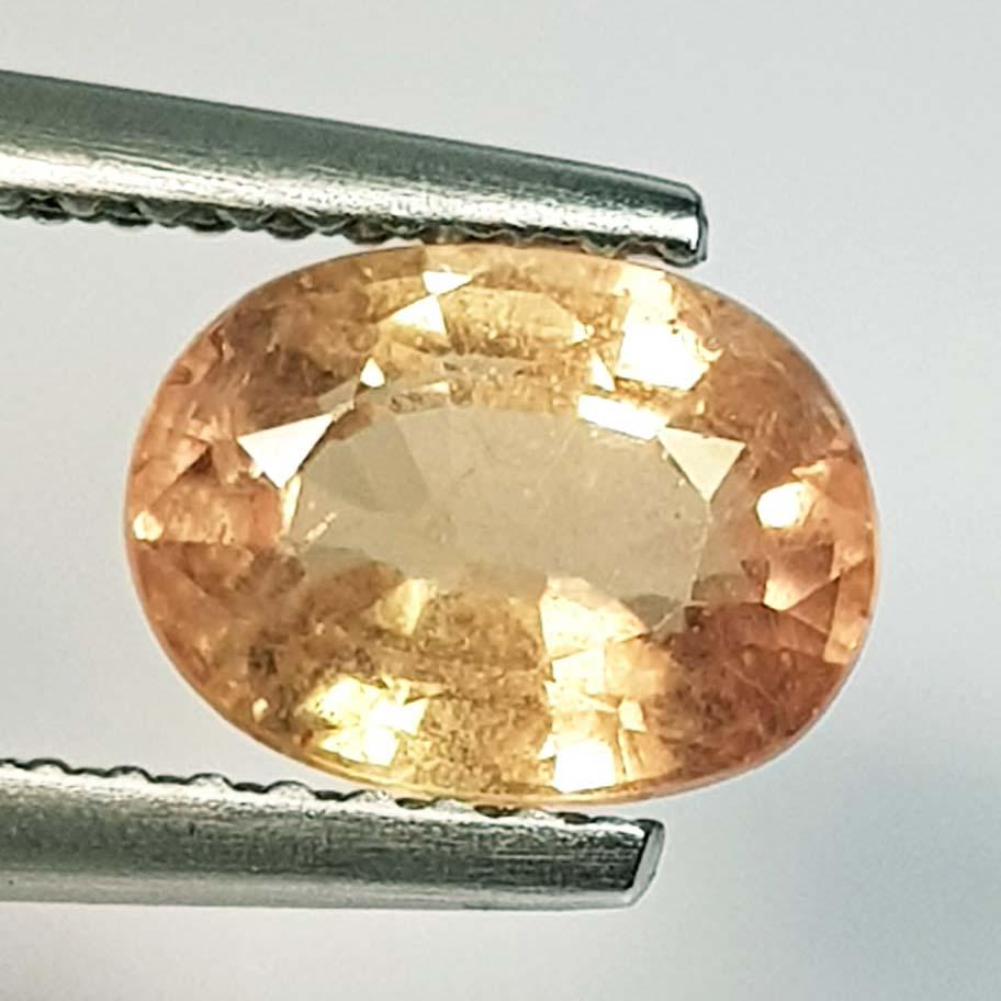 1.77 ct Natural Yellow Sapphire: No Reserve! Title: 1.77 ct Natural Yellow Sapphire Color/Clarity: Loosegemstone Gemstones: VS Carat Weights: 1.77 Size/Dimensions: 8.00 x 6.00 x 3.90 Additional Information: Oval - Burma Shipping: D