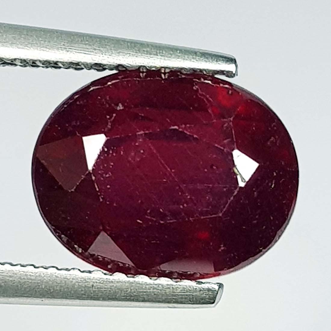 4.65 Ct  Natural Ruby Oval Cut (1 of 5)
