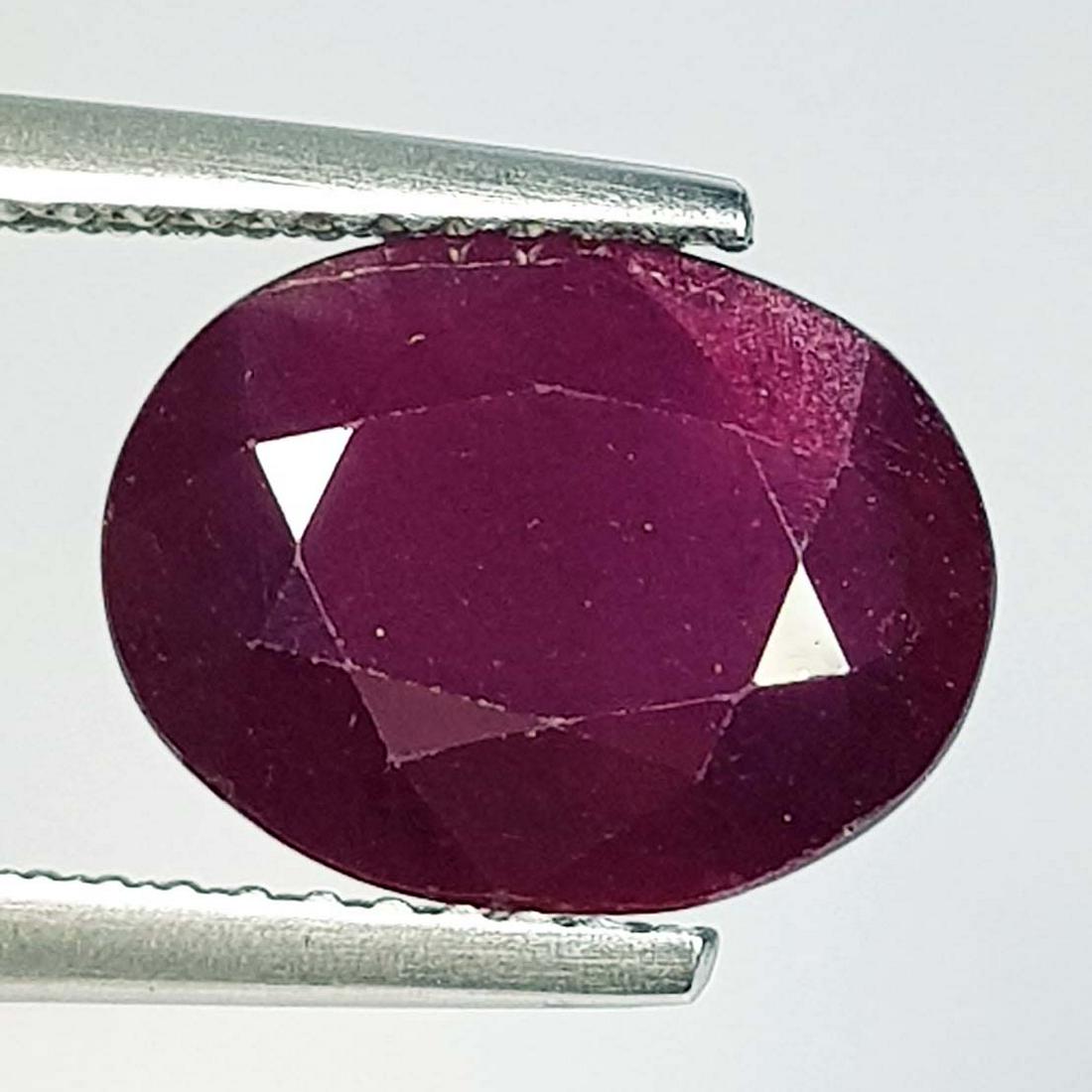 4.38 Ct  Natural Ruby Oval Cut (1 of 4)