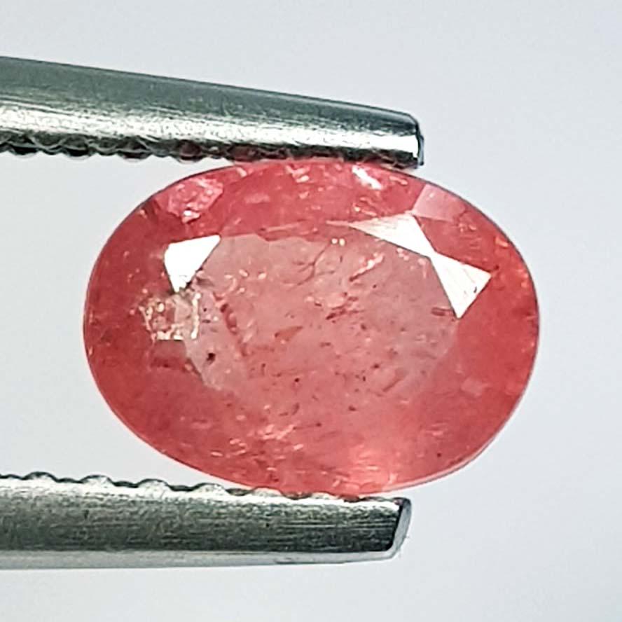 0.92 ct Natural Orange Sapphire: No Reserve! Title: 0.92 ct Natural Orange Sapphire Color/Clarity: Loosegemstone Gemstones: VS Carat Weights: 0.92 Size/Dimensions: 7.00 x 5.20 x 2.70 Additional Information: Oval - Burma Shipping: D
