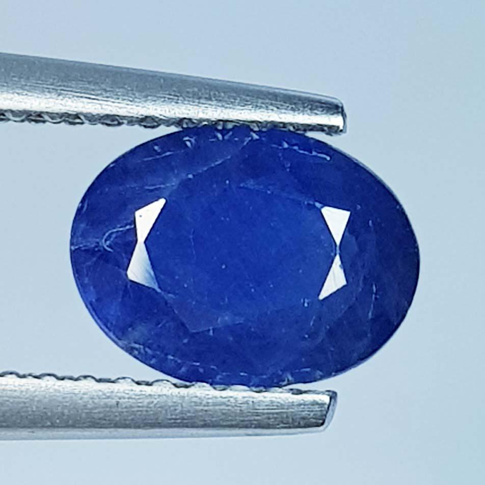 1.48 ct Natural Blue Sapphire: No Reserve! Title: 1.48 ct Natural Blue Sapphire Color/Clarity: Loosegemstone Gemstones: VS Carat Weights: 1.48 Size/Dimensions: 8.00 x 6.00 x 3.60 Additional Information: Oval - Burma Shipping: Dom