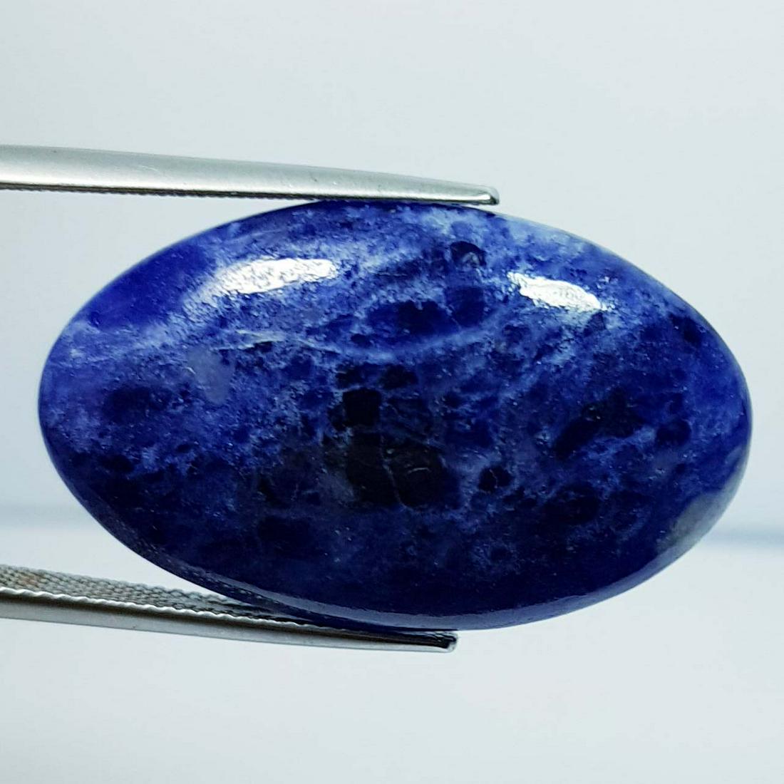 27.20 ct Natural Sodalite: No Reserve! Title: 27.20 ct Natural Sodalite Color/Clarity: Opaque Gemstones: Loosegemstone Carat Weights: 27.2 Size/Dimensions: 32.70 x 20.00 x 6.00 Additional Information: Oval - Brazil Shipping: