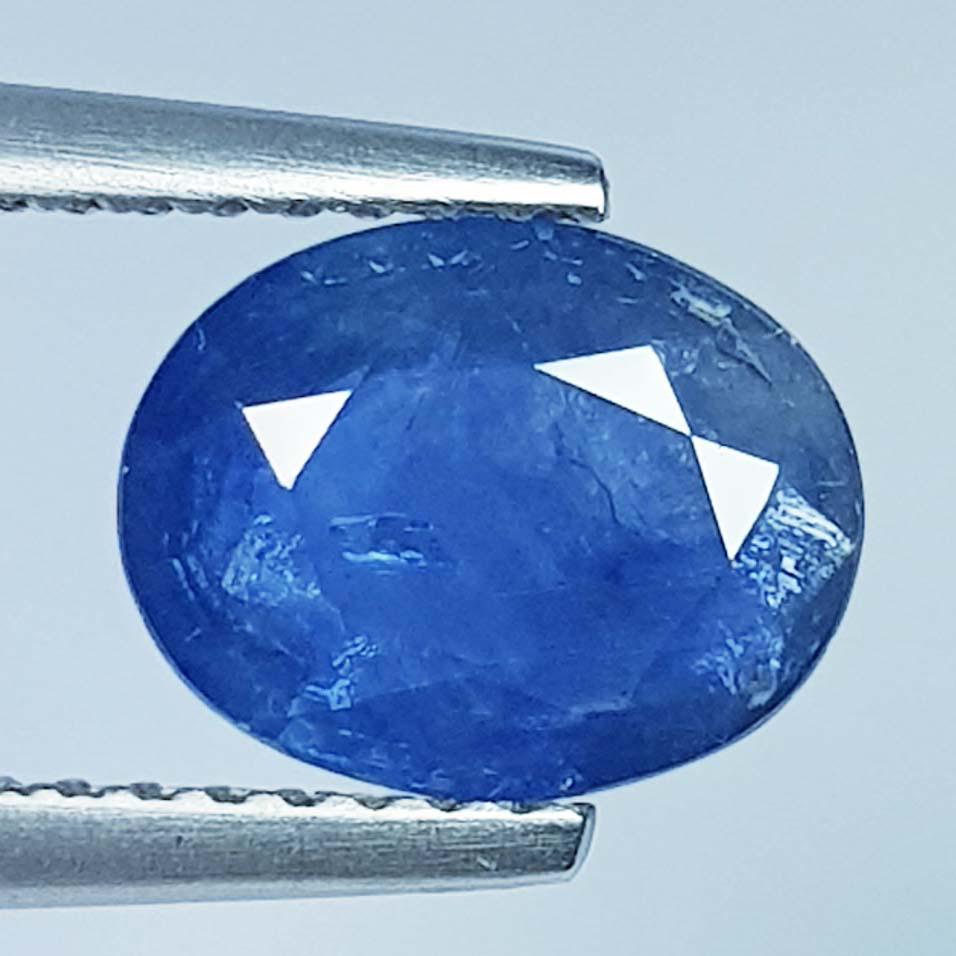 1.72 ct Natural Blue Sapphire: No Reserve! Title: 1.72 ct Natural Blue Sapphire Color/Clarity: Loosegemstone Gemstones: VS Carat Weights: 1.72 Size/Dimensions: 8.50 x 7.00 x 3.00 Additional Information: Oval - Burma Shipping: Dom