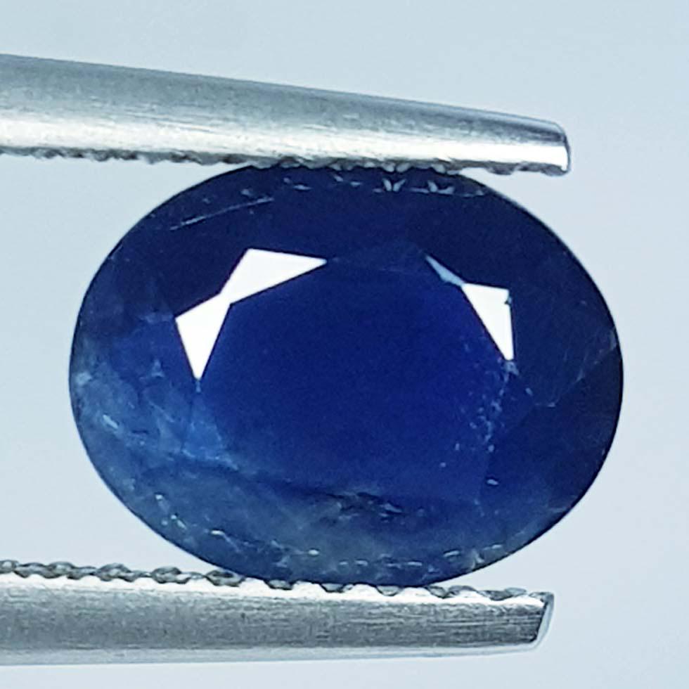1.90 ct Natural Blue Sapphire: No Reserve! Title: 1.90 ct Natural Blue Sapphire Color/Clarity: Loosegemstone Gemstones: VS Carat Weights: 1.9 Size/Dimensions: 8.90 x 7.00 x 3.50 Additional Information: Oval - Burma Shipping: Dome