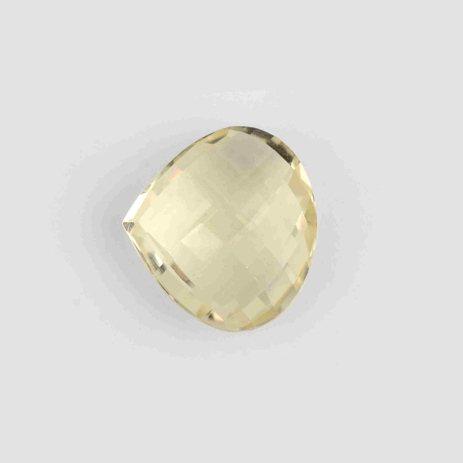6.2 Carat Yellow Color Natural Heart Lemon Quartz Loose: No Reserve! Title: 6.2 Carat Yellow Color Natural Heart Lemon Quartz Loose Gemstone 1 Piece Brand: Gems Trading Center Gemstones: Lemon Quartz Carat Weights: 6.2 Size/Dimensions: 6H x 14L x 13W mm Shi