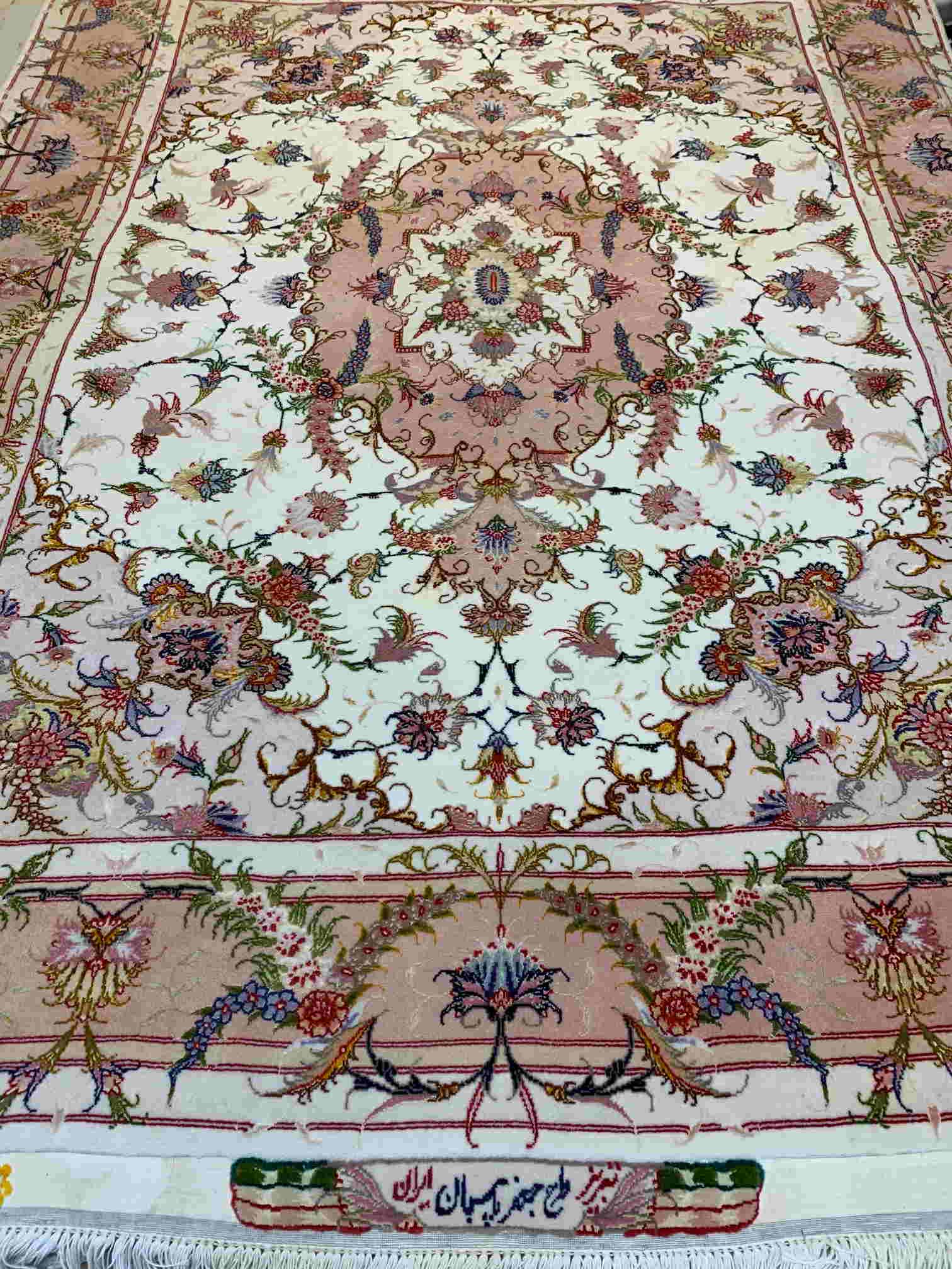 Hand Knotted Persian Tabriz Rug 5x7 ft (1 of 6)