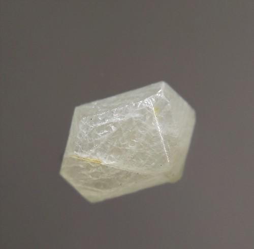 0.7 CT HEXAGONAL SAPPHIRE CRYSTAL - UNTREATED (1 of 7)