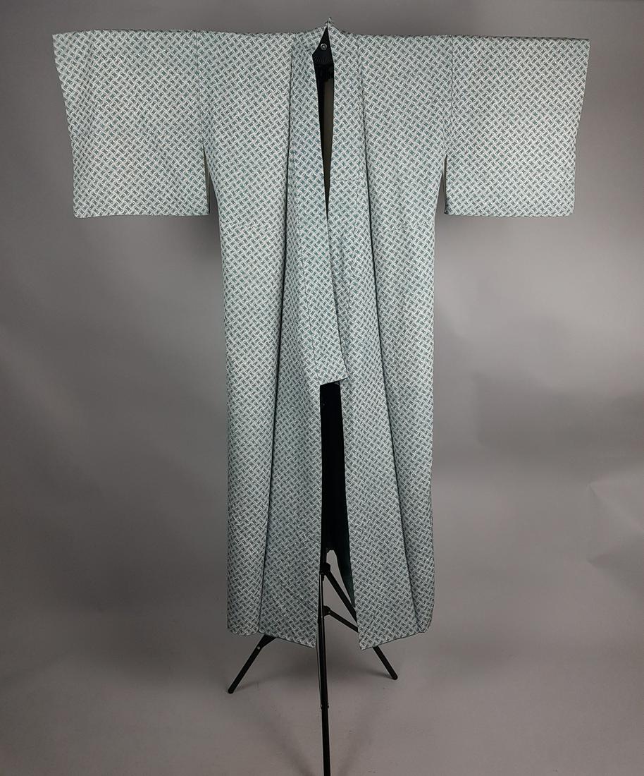 BLUE GEOMETRIC COTTON KIMONO (1 of 5)