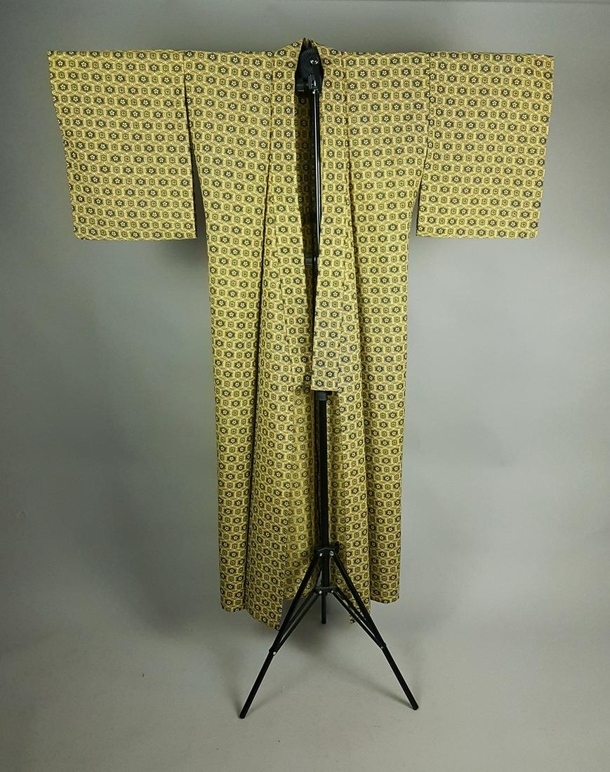 YELLOW LINEN GEOMETRIC KIMONO (1 of 9)