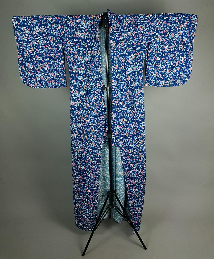 BLUE FLORAL LINEN KIMONO (1 of 8)